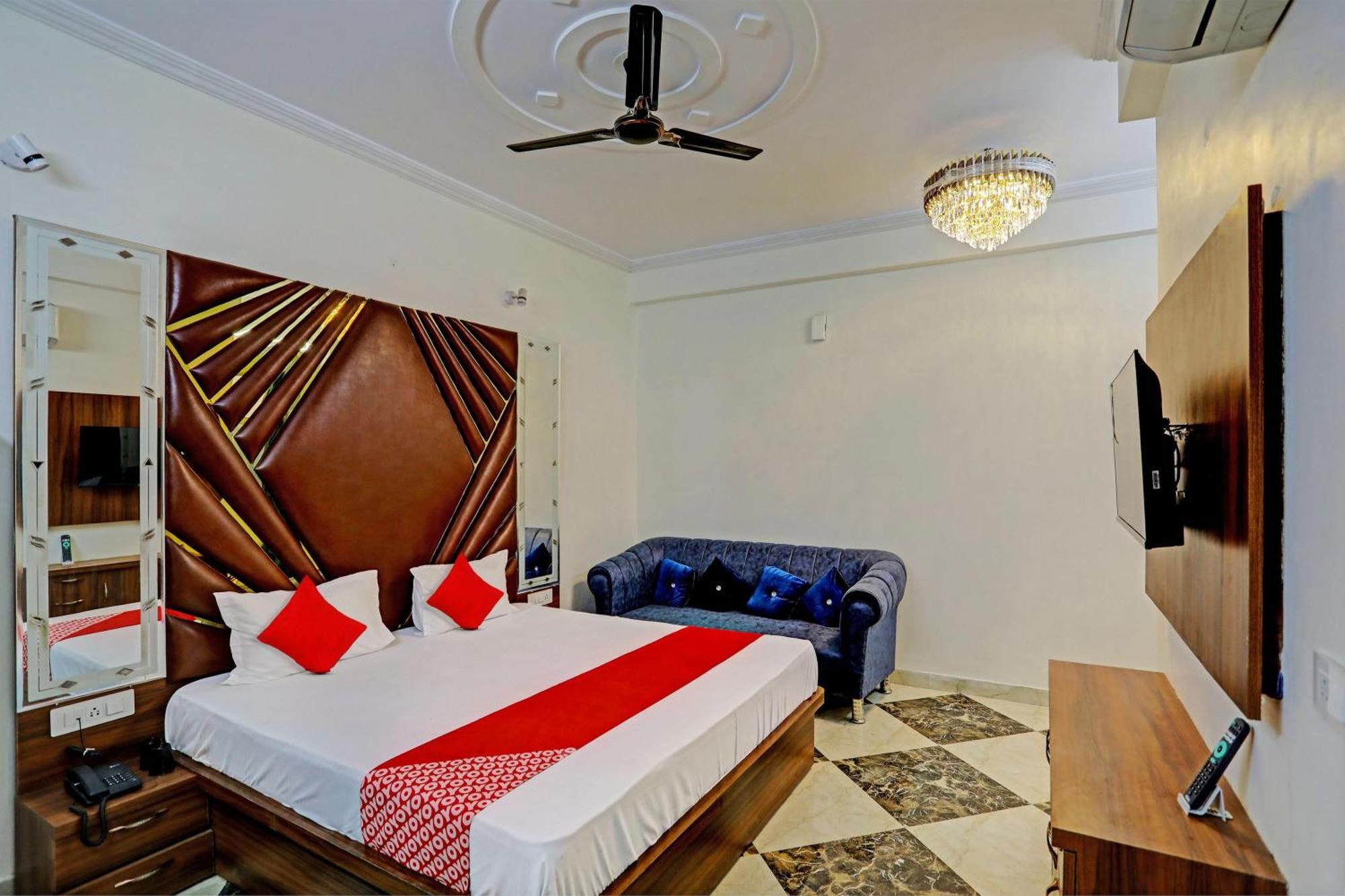 Hotel O Al Diwan Banquet And Suites Kanpur Bagian luar foto