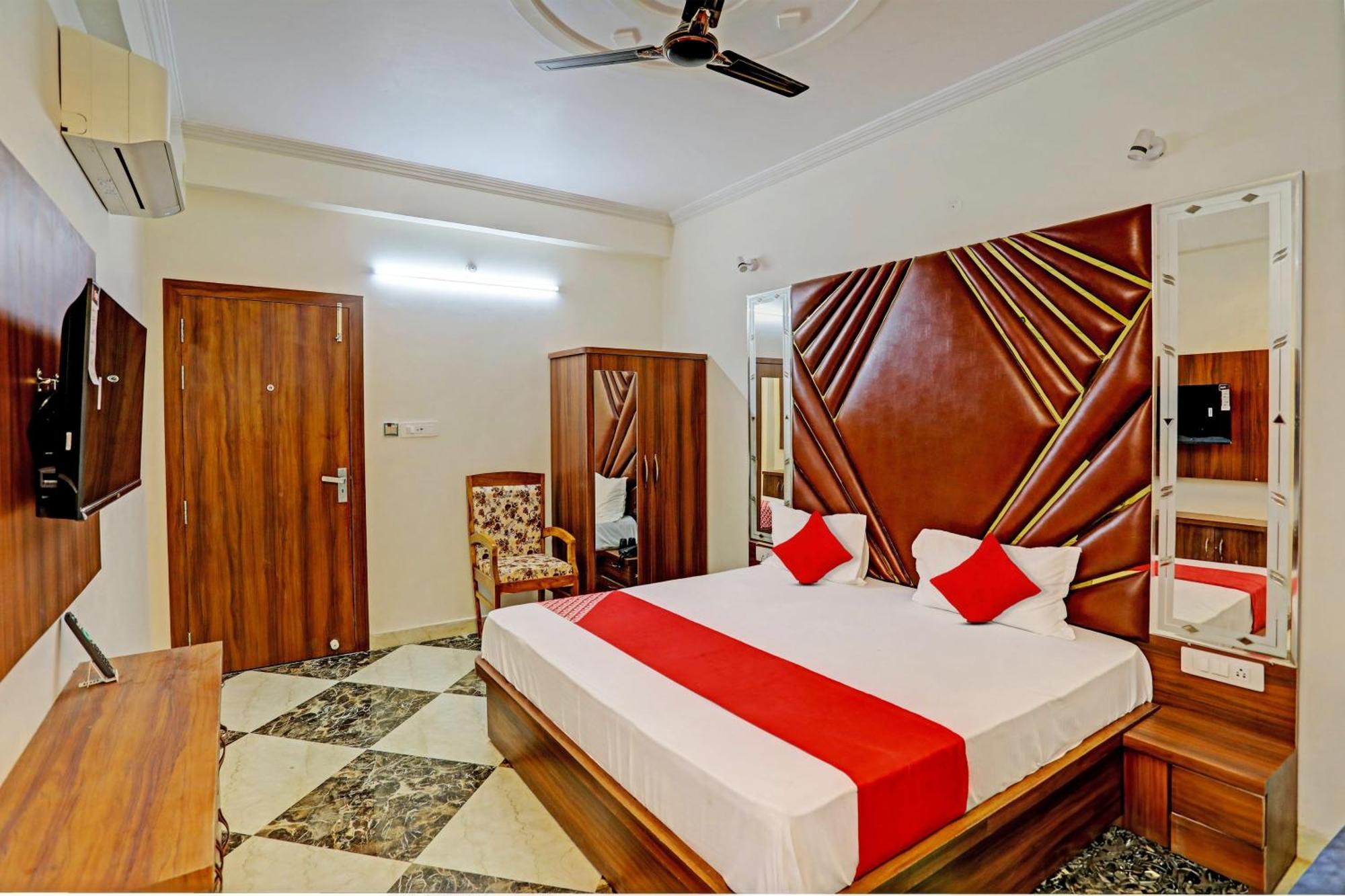 Hotel O Al Diwan Banquet And Suites Kanpur Bagian luar foto