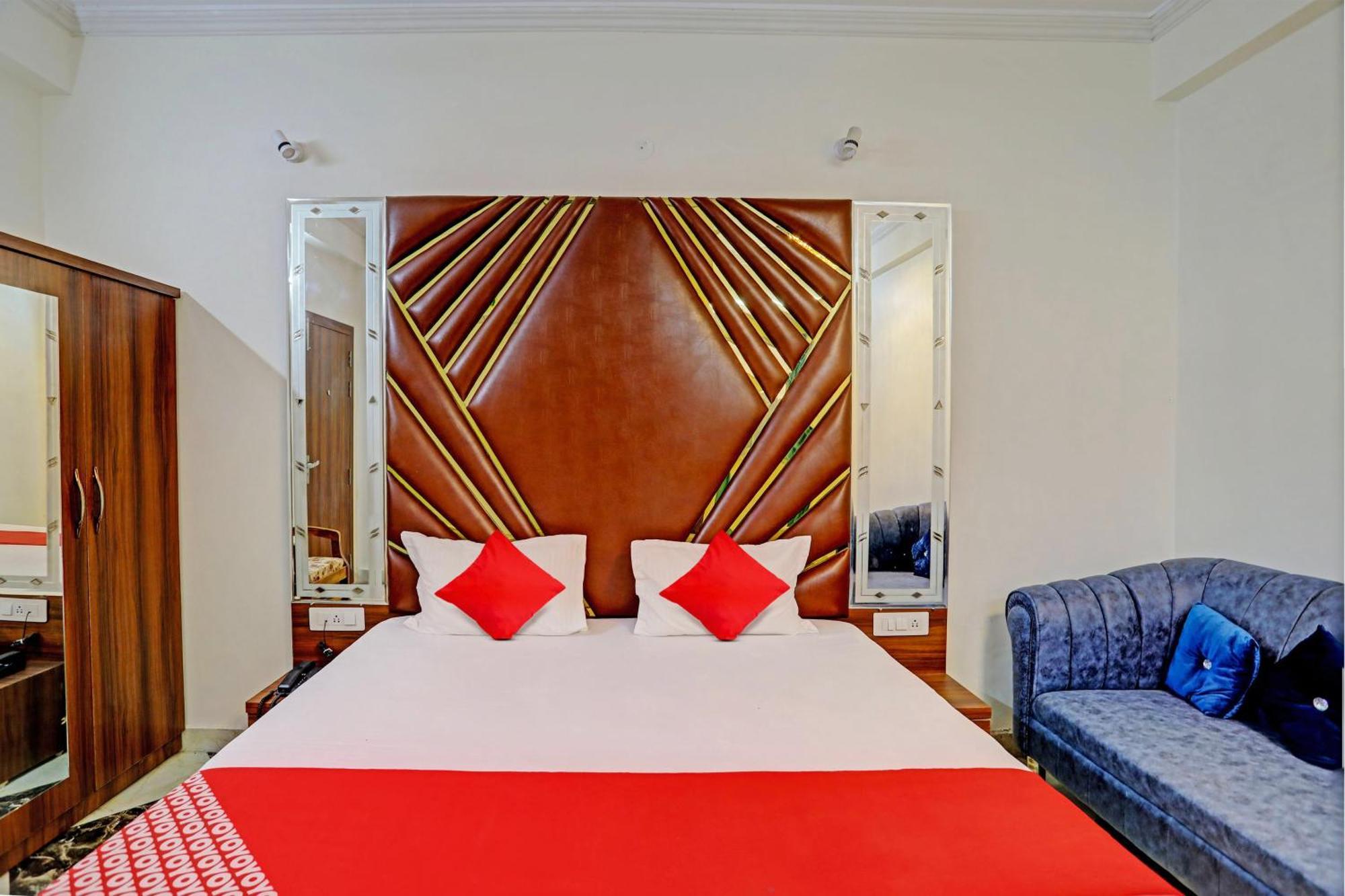 Hotel O Al Diwan Banquet And Suites Kanpur Bagian luar foto